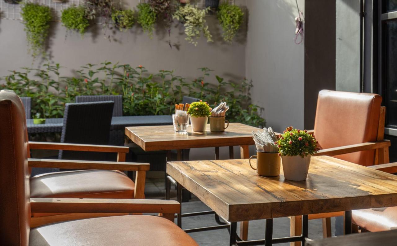 The Aswana Seminyak Otel Dış mekan fotoğraf